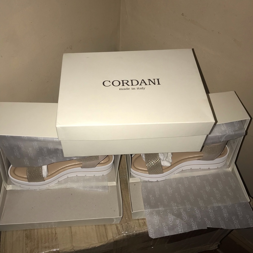 New Cordani Addison leather Snake Embossed Sandals